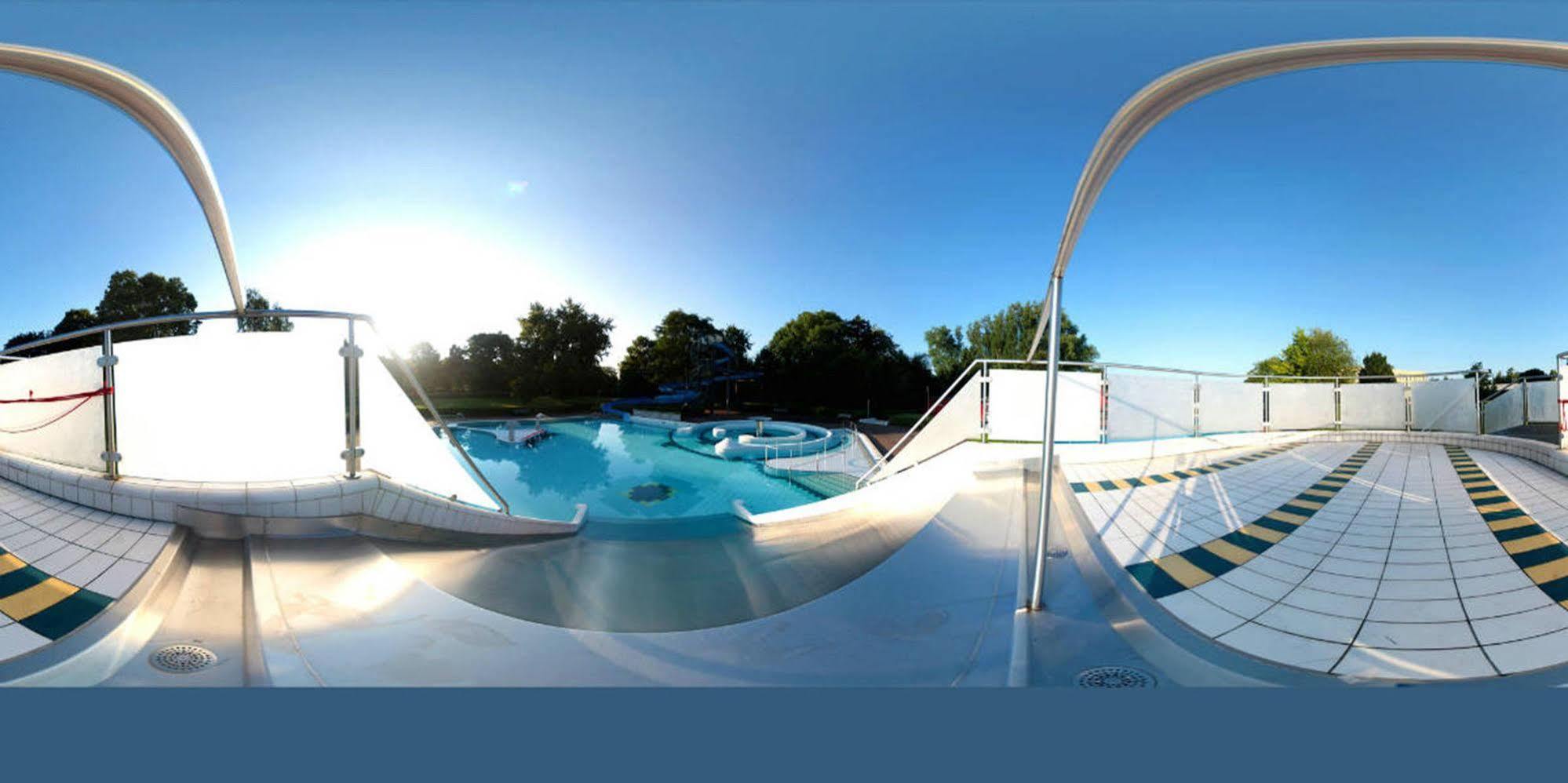 Friendly Cityhotel Oktopus Отель Зигбург