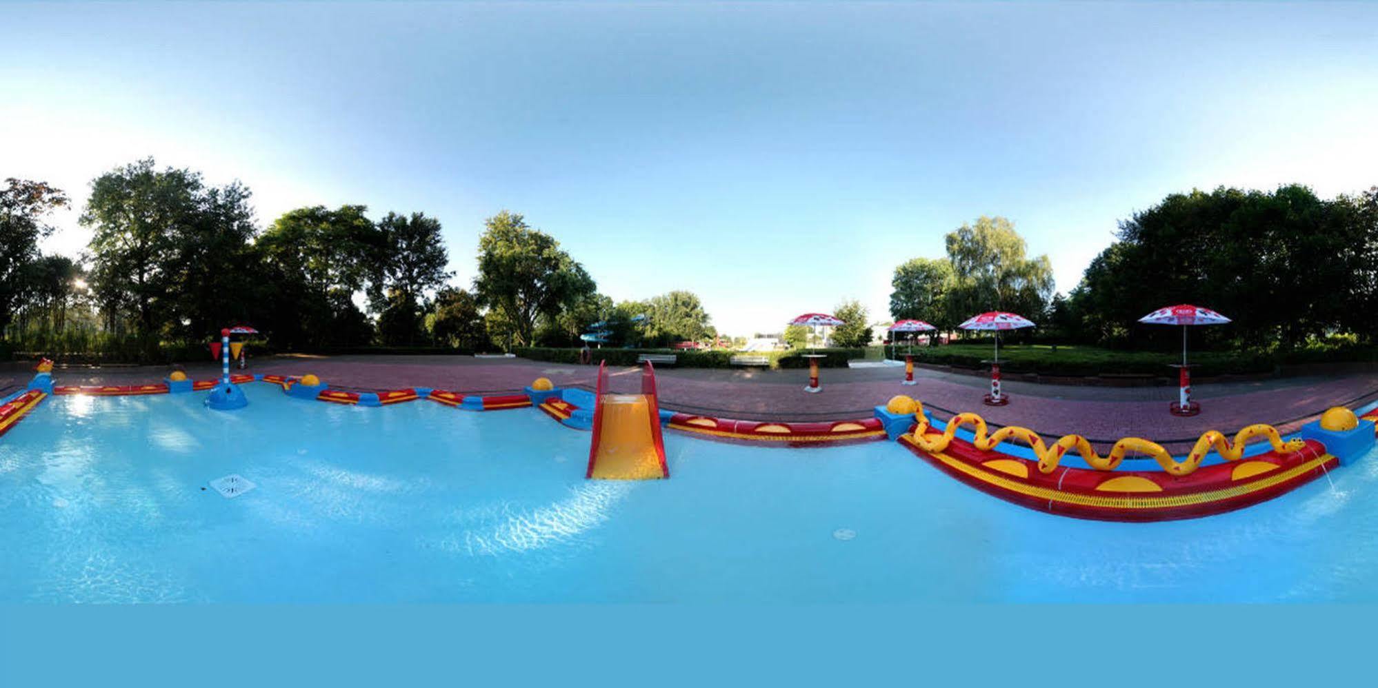 Отель Friendly Cityhotel Oktopus 3*